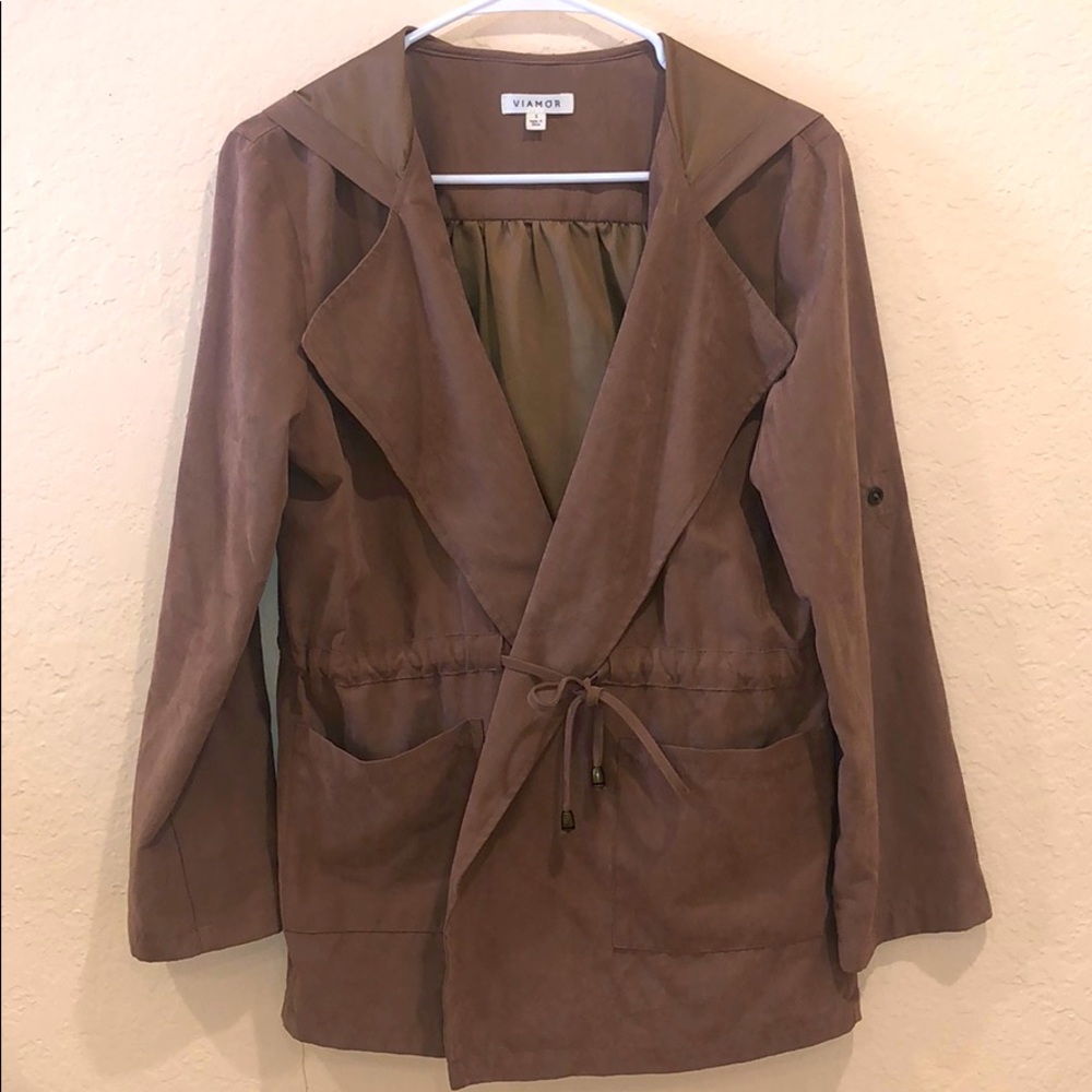 Light Jacket - Picture 2 of 5